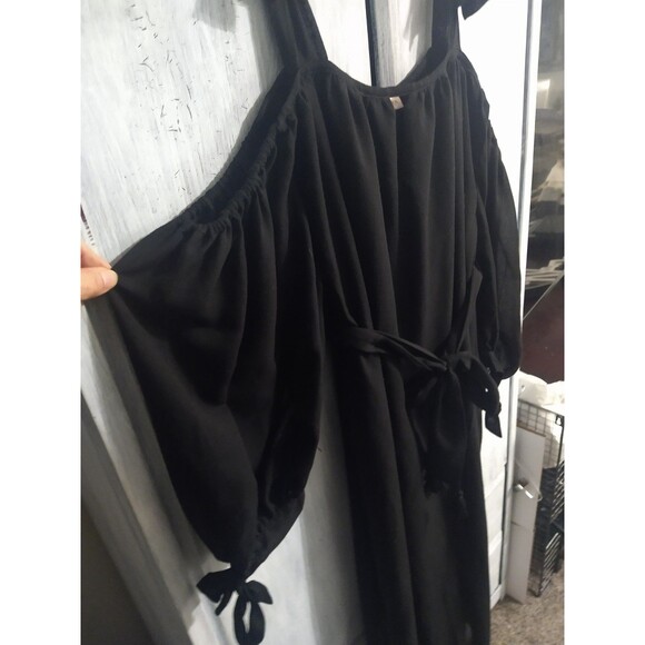 Red Carter Maxi Fringe Cold Shoulder Dress Bk Md Boho Beachy Cottagecor Feminine - Picture 4 of 10